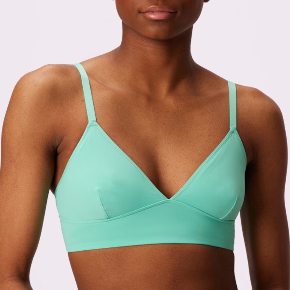 New! Parade Dream Sculpt Longline Bralette in Buttermint